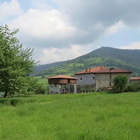 La Casona De Belmonte Ovinana (Belmonte de Miranda)