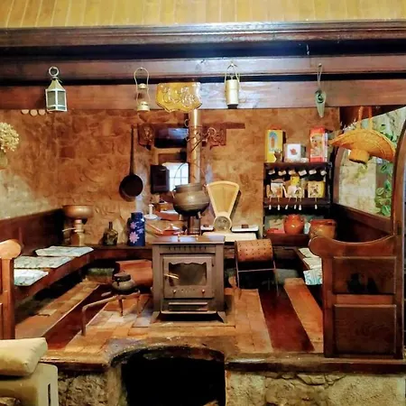La Casona De Belmonte مزرعة للإقامة Ovinana (Belmonte de Miranda)