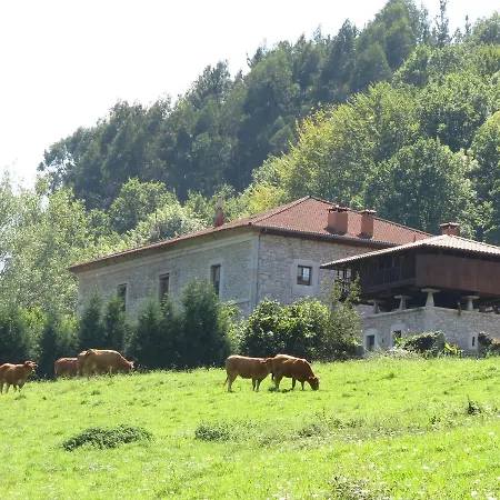 La Casona De Belmonte Ovinana (Belmonte de Miranda)