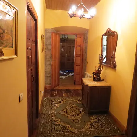 La Casona De Belmonte Ovinana (Belmonte de Miranda)