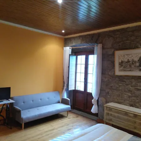 La Casona De Belmonte Ovinana (Belmonte de Miranda)