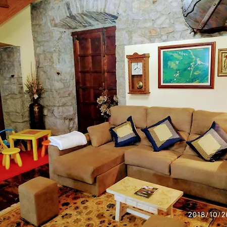 La Casona De Belmonte مزرعة للإقامة
